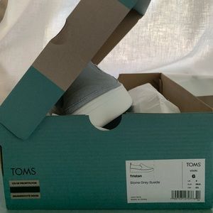 TOMS- Tristan- stone gray suede- size 6